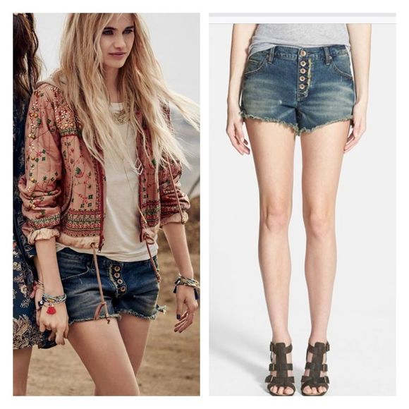 Distressed denim shorts - Picture 2 of 8